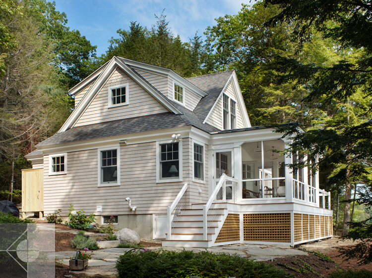 Exterior of cottage in Edgecomb, Maine by Phelps Architects