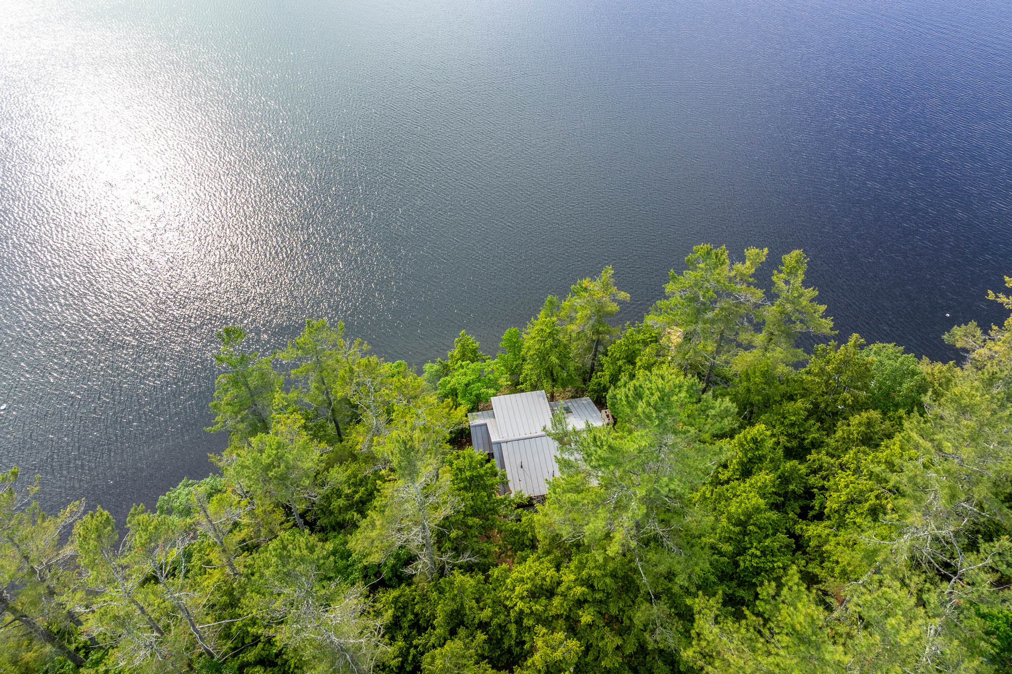 Damariscotta Lake, Jefferson, ME renovation by Phelps Architects.