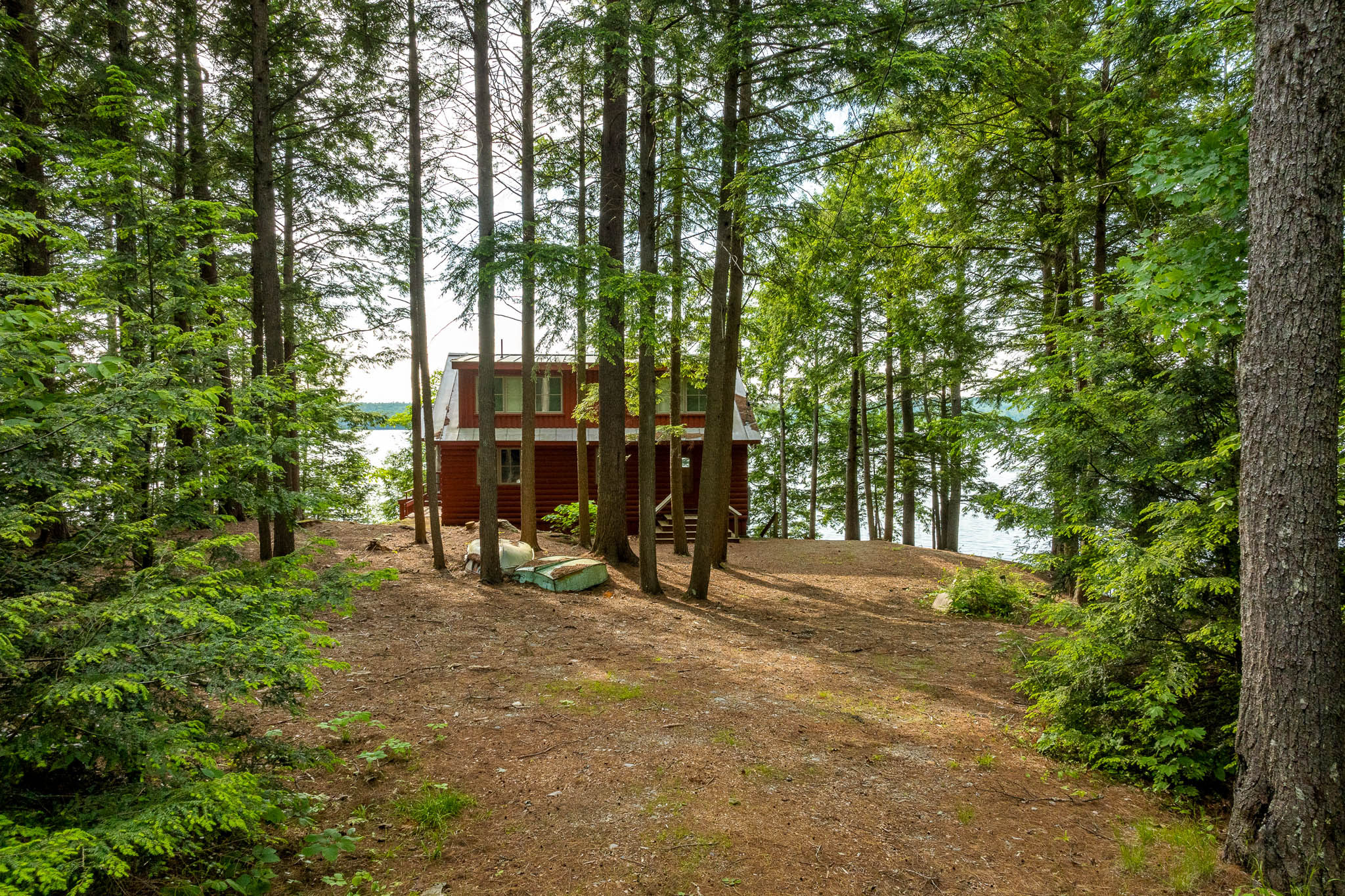 Damariscotta Lake, Jefferson, ME renovation by Phelps Architects.