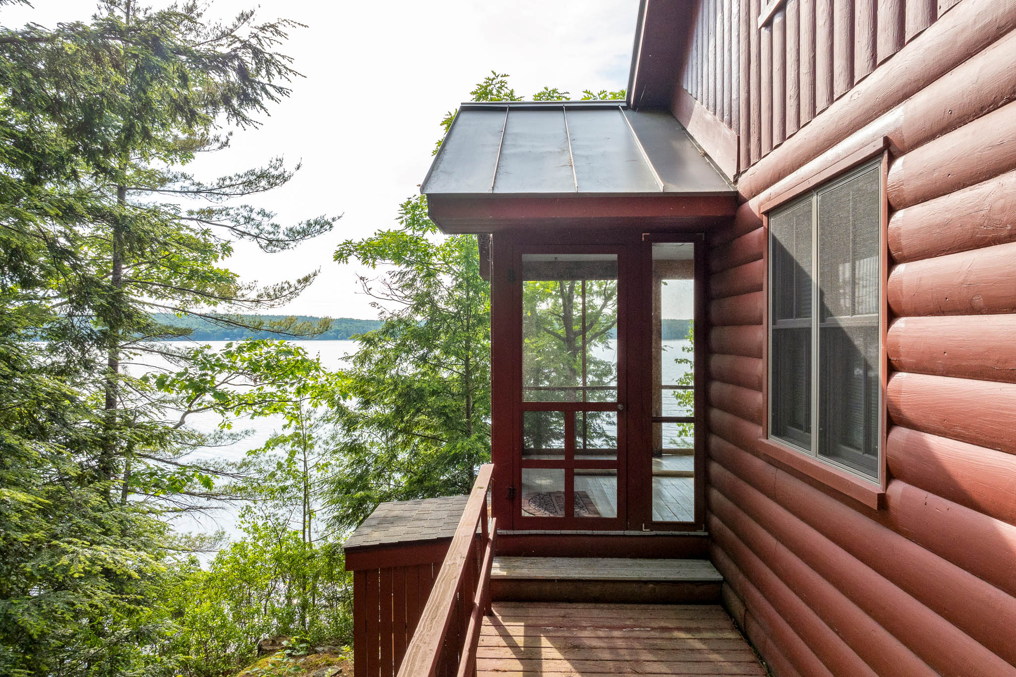 Damariscotta Lake, Jefferson, ME renovation by Phelps Architects.